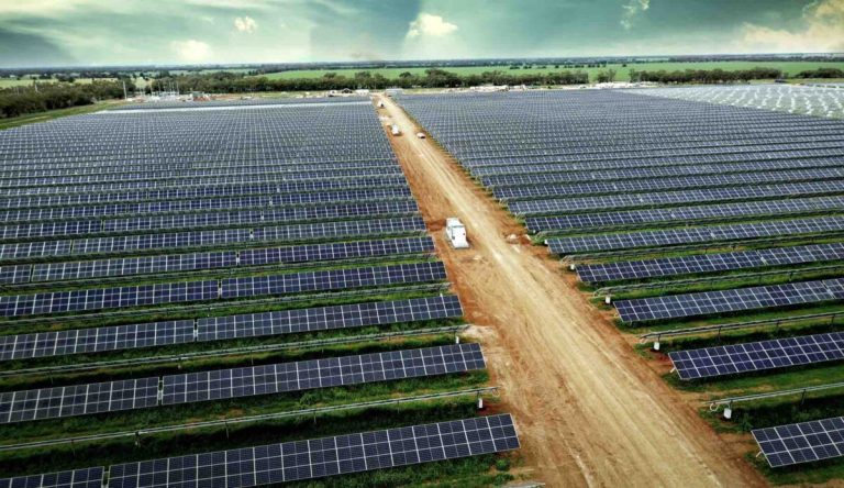 Connection deal signed for first 300MWh battery in massive solar and storage hub