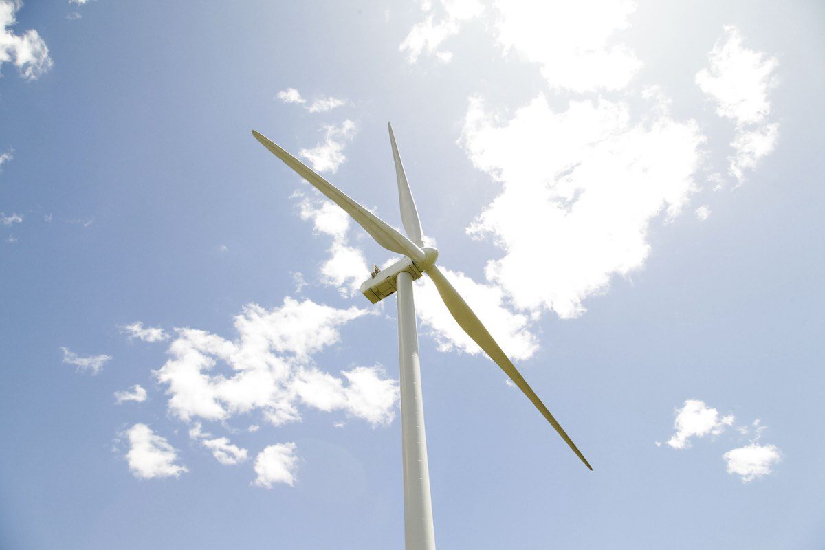 Massive wind, solar and battery project edges ahead in Central Queensland