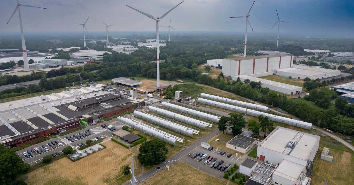 New record solar efficiency claimed for silicon-based multijunction cell
