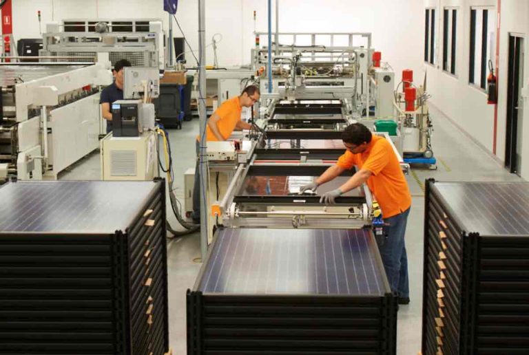 Can Australia make its own solar? Landmark study says yes – and actually, it has to