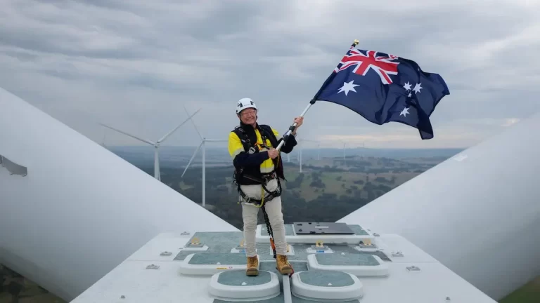 Andrew Forrest plans massive 2GW wind and solar project, backed by gigawatt-scale 12-hour battery