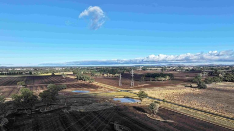 Construction milestone for Vic solar farm