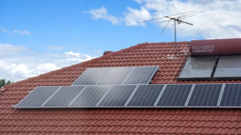 Report: rooftop solar provides 11 per cent of total generation