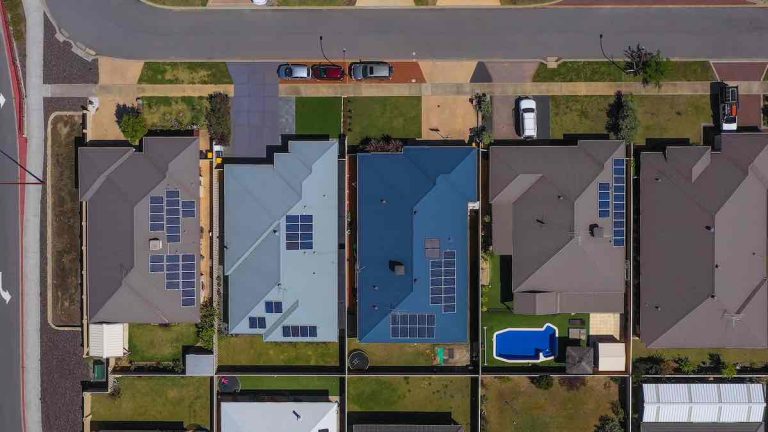 CEFC to back new green loans program to support household solar, batteries and upgrades