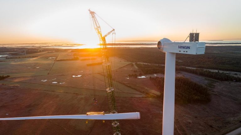 Fewer, bigger turbines approved as huge green hydrogen project wins federal head-start funding